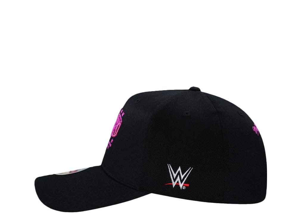 Mitchell & Ness Wrestlemania WWE Bret Hitman Hart Wordmark Classic Red Stretch Snapback Gorra