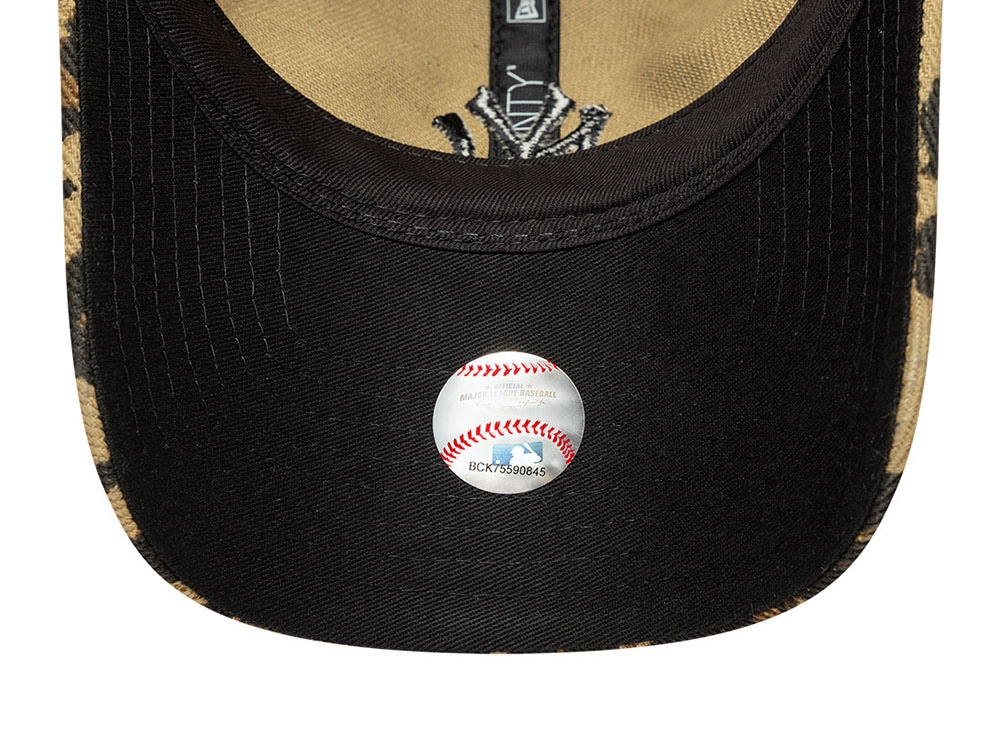 New Era New York Yankees Leopard Print Womens 9Twenty Strapback Gorra