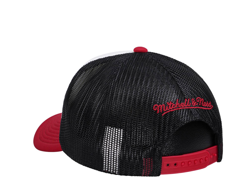 Mitchell & Ness Philadelphia 76ers All Star 2002 Party Time Trucker Snapback Gorra