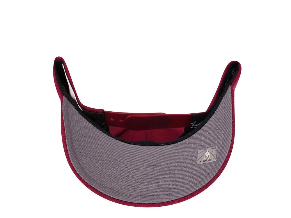 Mitchell & Ness Cleveland Cavaliers Team Ground Red Line Solid Flex Snapback Gorra