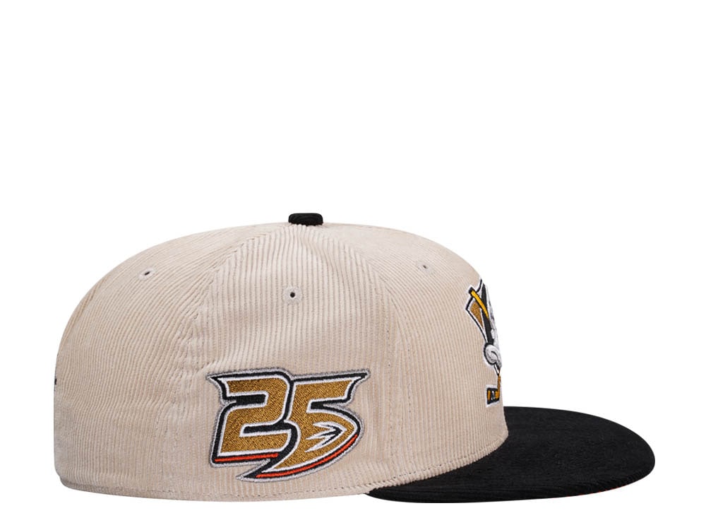 Mitchell & Ness Anaheim Ducks 25th Anniversary Two Tone Cord Edition Dynasty Fitted Gorra