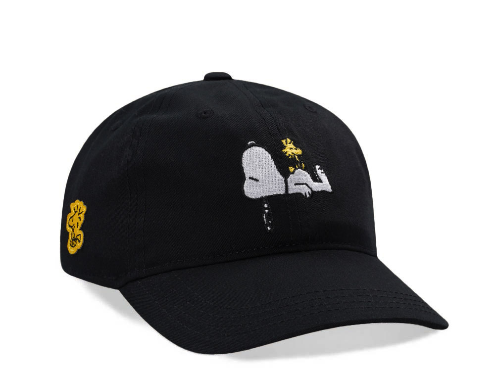Capslab Peanuts Snoopy Black Strapback Gorra