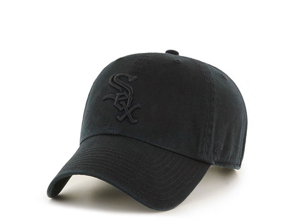47Brand Chicago White Sox Black on Black Clean up Strapback Gorra