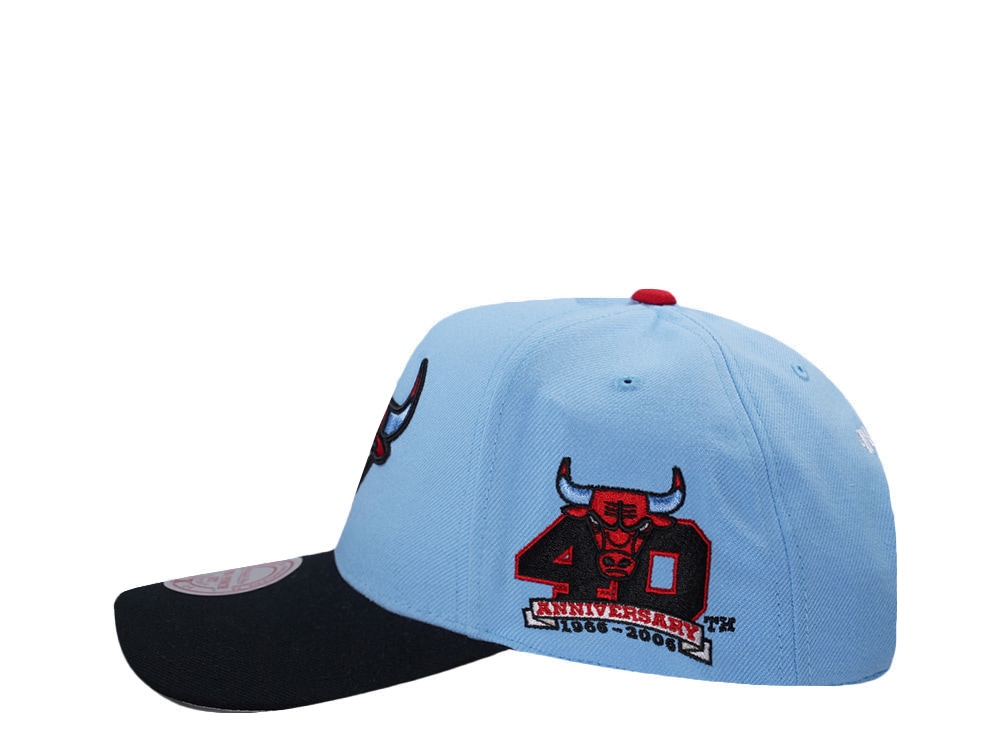 Mitchell & Ness Chicago Bulls NBA In The City Sky Blue Edition Pro Pinch Fit Snapback Gorra