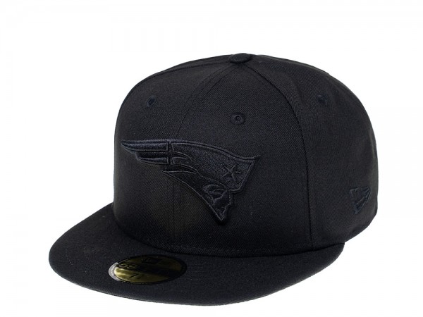 New Era New England Patriots Black on Black 59Fifty Fitted Cap